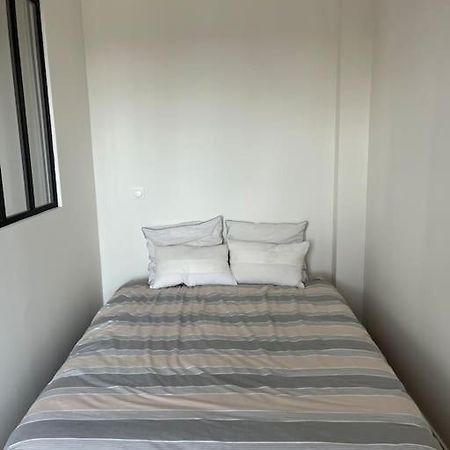 Apartment With Balcony Near Disneyland. Esbly Esterno foto